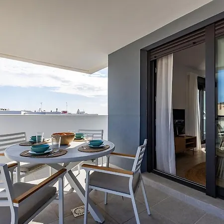Stylish Floor 2 Bedroom Escape In Estepona